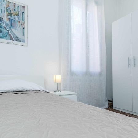 マルゲーラ11 Venice Garden Private Garden Parking Freeアパートメント エクステリア 写真